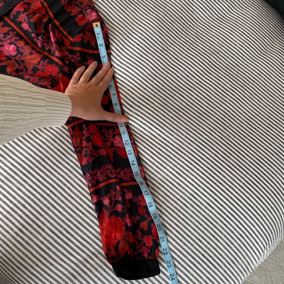 Cupcakes and Cashmere Floral Dress | S - Picture 8 of 11